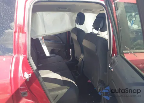 2014 Jeep Compass Sport из США, поврежденный, VIN 1C4NJCBA4ED576541